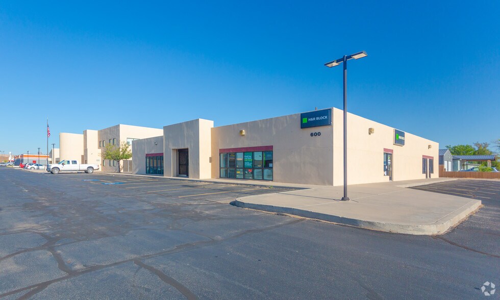 More Photos Of 620 W Reinken Ave, Belen General Retail For Sale