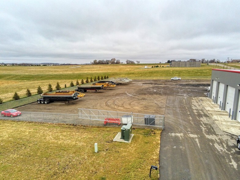 More Photos Of 1974 Pond View Dr SE, Lonsdale Warehouse For Sale