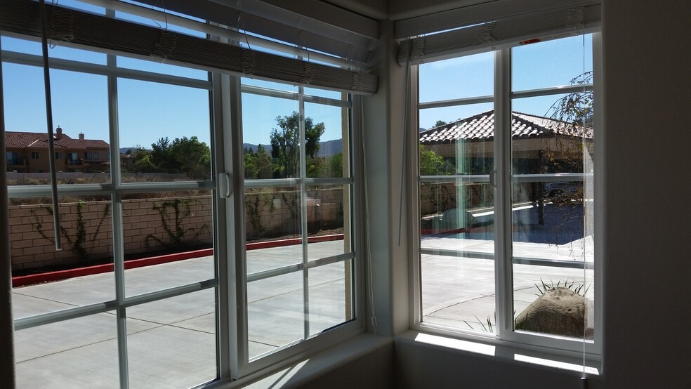 More Photos Of 1378-1380 Patricia Ave, Simi Valley Apartments For Sale