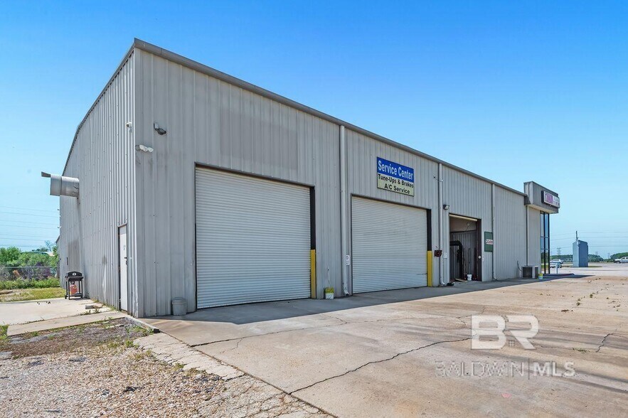 More Photos Of 20870 State Highway 59, Robertsdale Freestanding For Lease