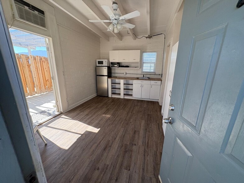 More Photos Of 66229 8th St, Desert Hot Springs Apartments For Sale