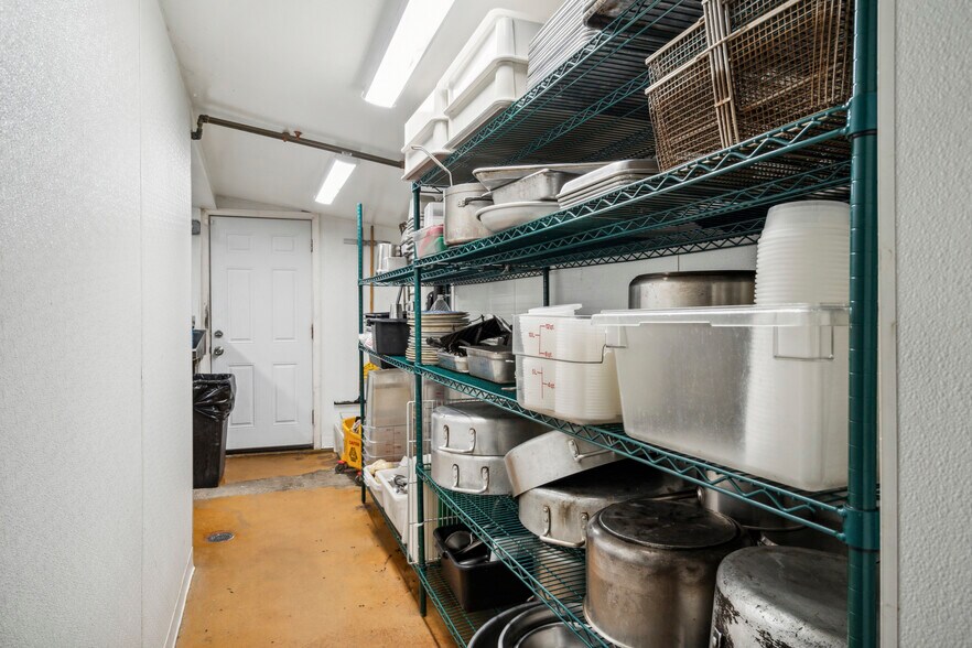 More Photos Of 3749 Midvale Ave, Philadelphia Restaurant For Sale