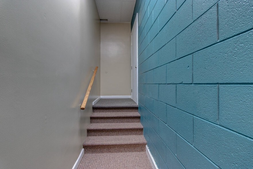 More Photos Of 4311 Appleton Ave NW, Roanoke Office For Lease