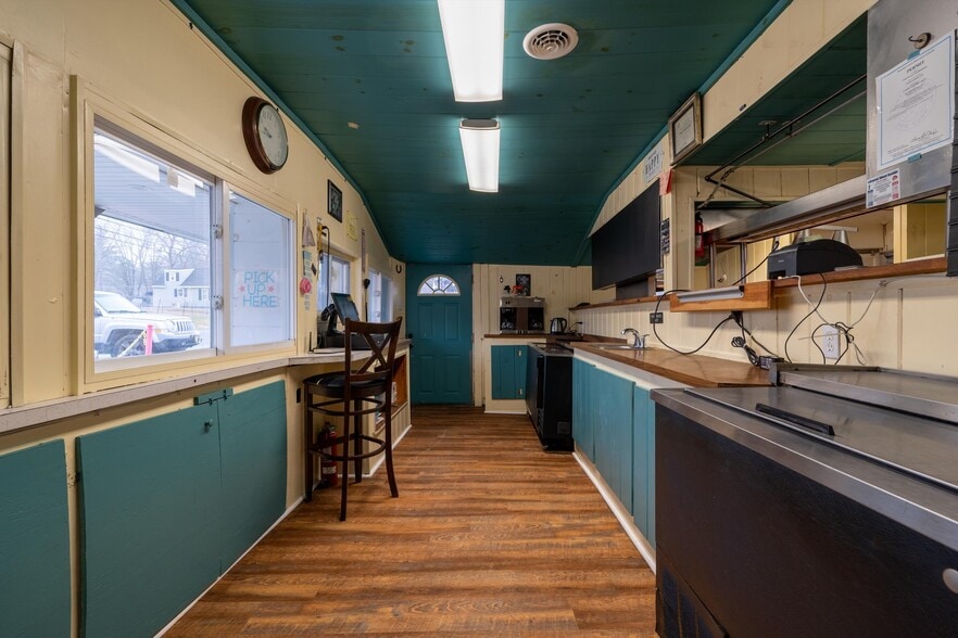 More Photos Of 266 County Route 7, Nassau Restaurant For Sale