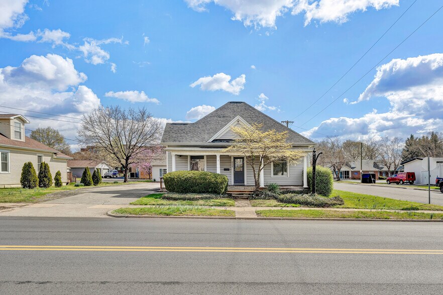 More Photos Of 628 S Colorado St, Salem Office For Sale