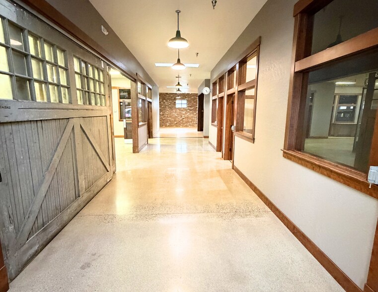 More Photos Of 1124 E Sherman Ave, Coeur d'Alene Storefront Retail Office For Lease