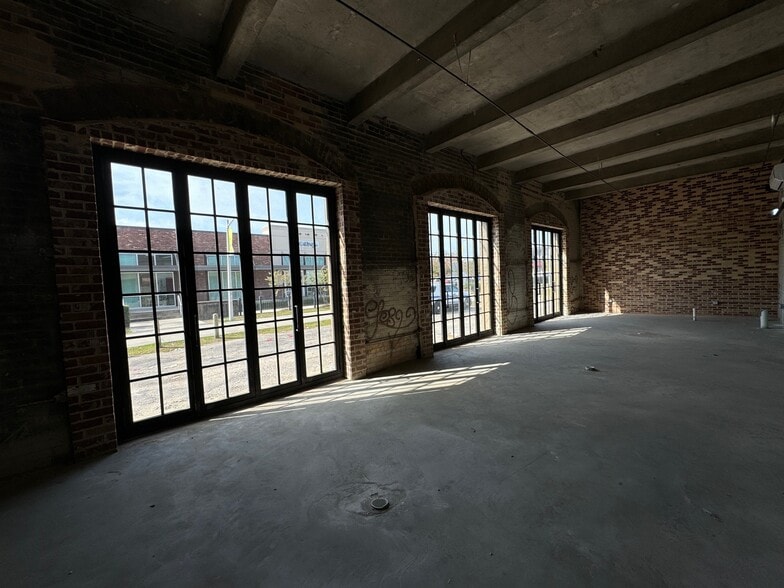 More Photos Of 509 N Carrollton Ave, New Orleans Storefront For Lease