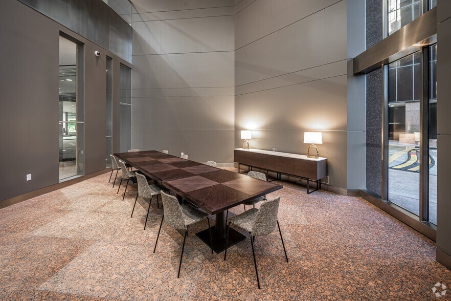 More Photos Of 5555 San Felipe St, Houston Office For Lease