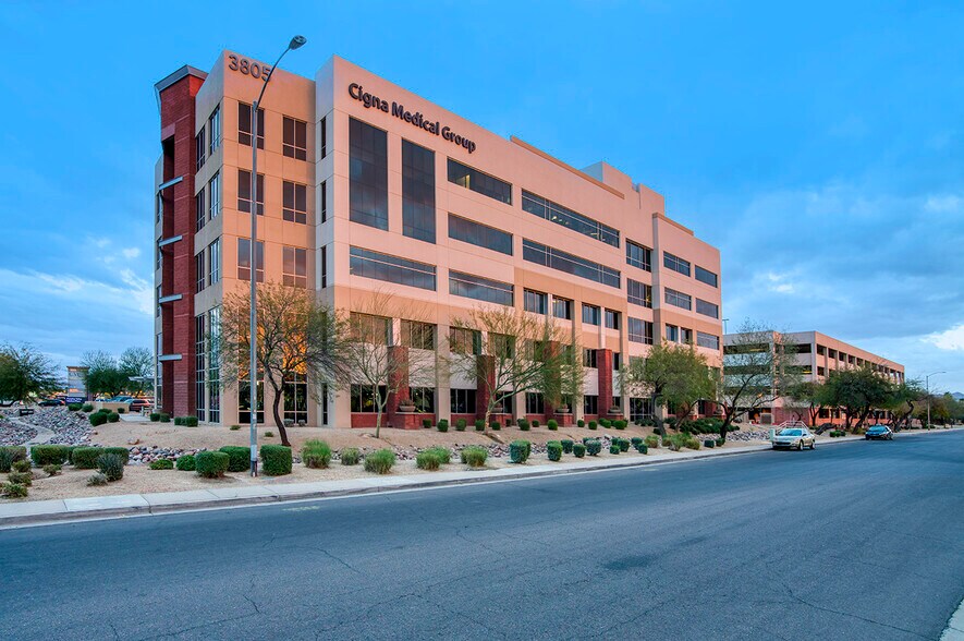More Photos Of 3805 E Bell Rd, Phoenix Medical For Lease