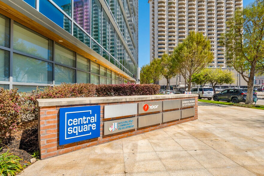 More Photos Of 2100 Travis St, Houston Office Residential For Lease