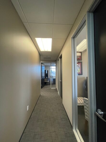 More Photos Of 2314 S Val Vista Dr, Gilbert Medical For Sale