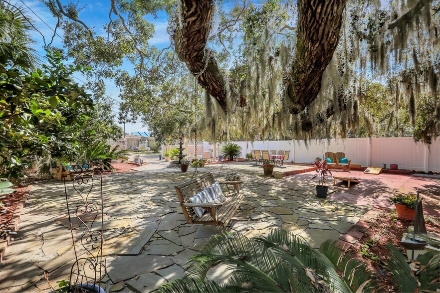 More Photos Of 24 Van Horne Ave, Tybee Island Hospitality For Sale