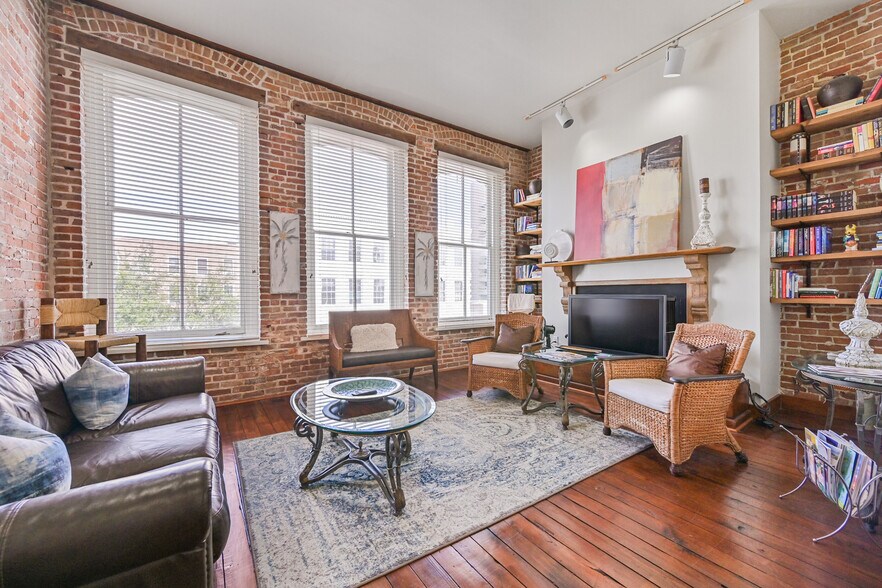 More Photos Of 217 23rd St, Galveston Apartments For Sale