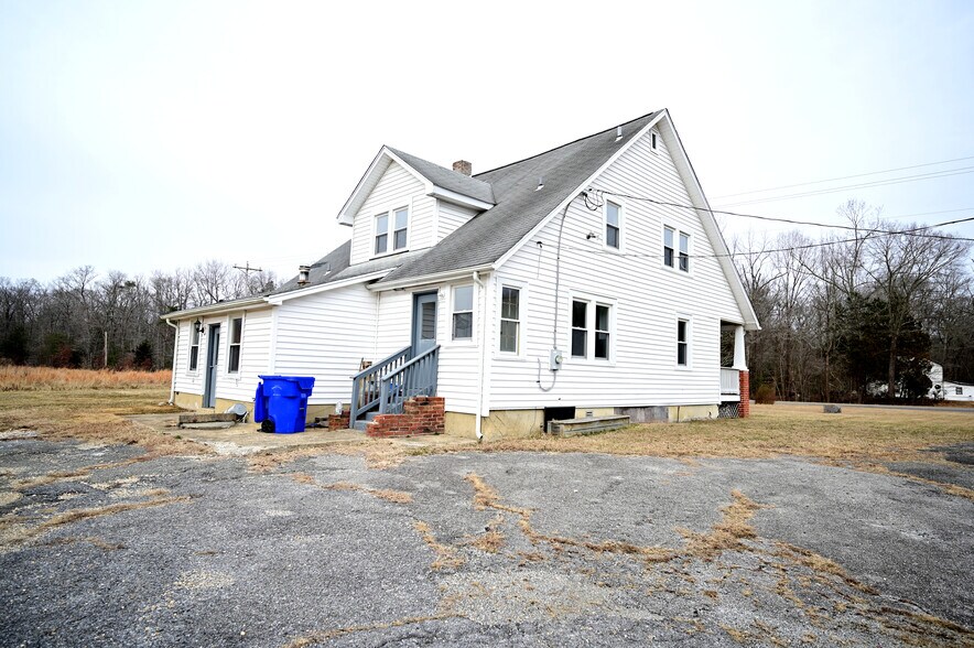 More Photos Of 7635 Annapolis Woods Rd, Welcome Land For Sale