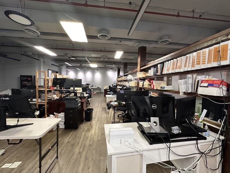 More Photos Of 201-209 46th St, Brooklyn Warehouse For Sale