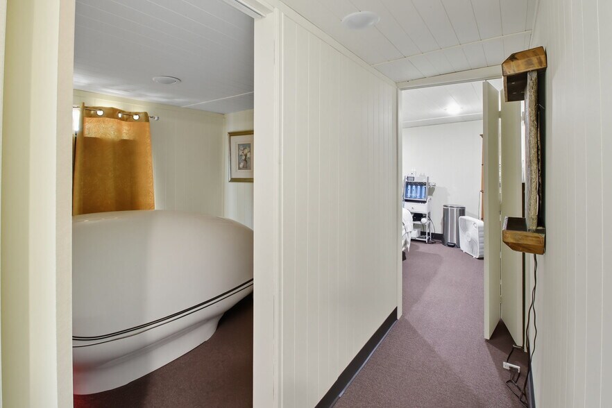 More Photos Of 1345 Kipling St, Lakewood Office For Sale