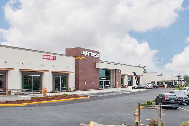 More Photos Of 13624 Highway 99, Everett Unknown For Lease