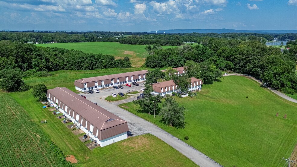 More Photos Of 2000 Old Tullahoma Rd, Winchester Apartments For Sale