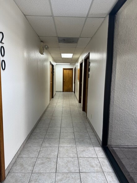 More Photos Of 1023 N Hollywood Way, Burbank Office For Lease