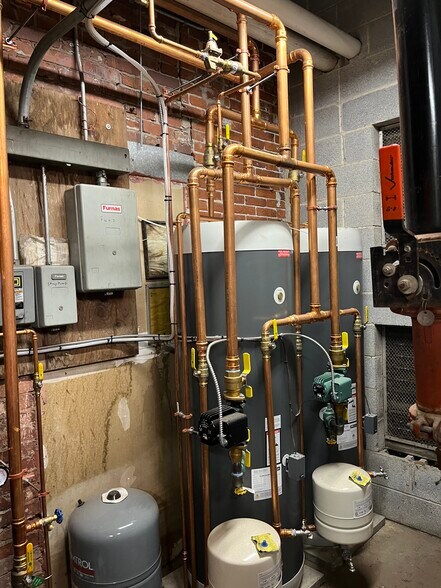 More Photos Of 350 Elm St, Reading Apartments For Sale