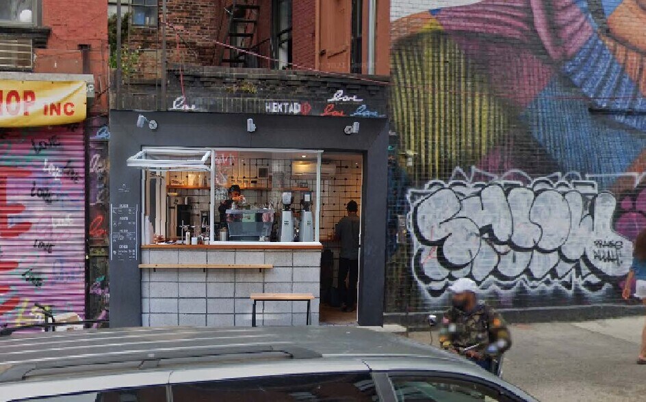 More Photos Of 180 First Ave, New York Apartments For Lease