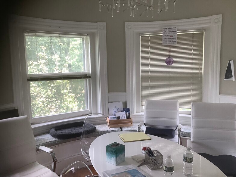 More Photos Of 1583 Beacon St, Brookline Office For Sale