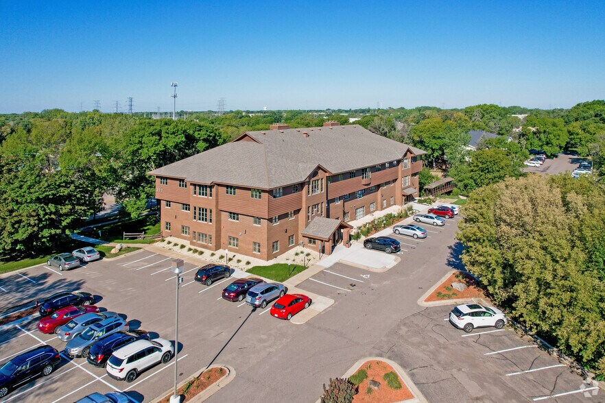 More Photos Of 277 Coon Rapids Blvd NW, Coon Rapids Office For Lease
