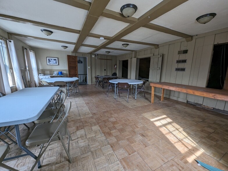 More Photos Of 17 Main St, Ballston Lake Restaurant For Lease