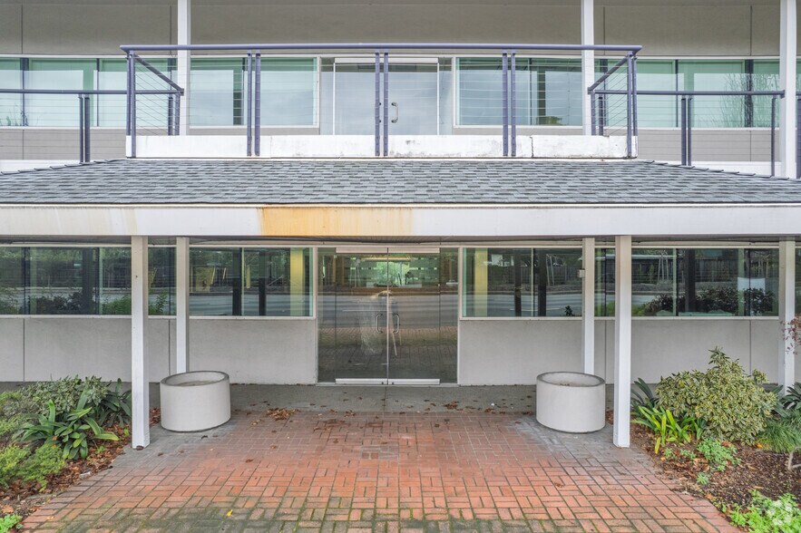 More Photos Of 511 Sir Francis Drake Blvd, Greenbrae Office For Sale