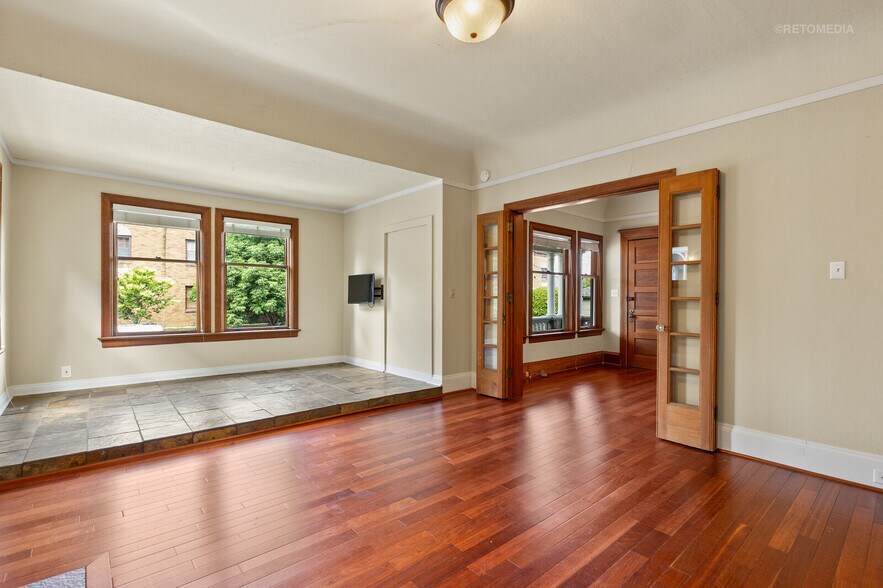 More Photos Of 2222 NW Irving St, Portland Apartments For Sale