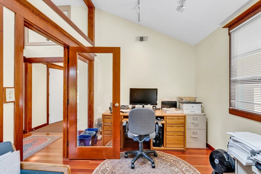 More Photos Of 1633 University Ave, Berkeley Office For Lease