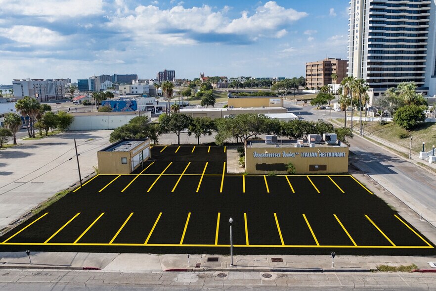 More Photos Of 128 N Mesquite St, Corpus Christi Land For Sale