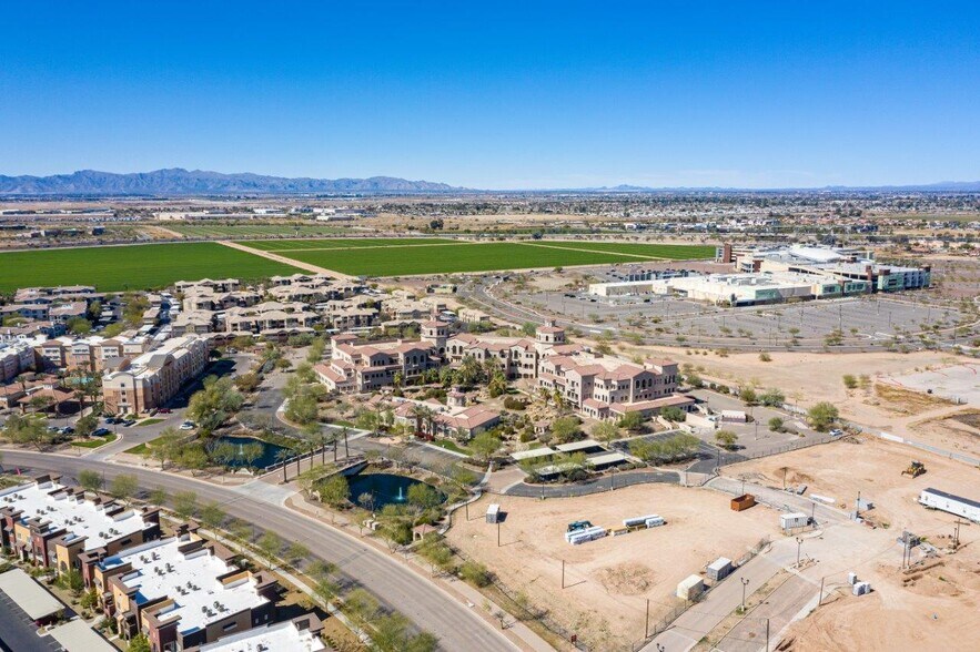 More Photos Of 7410 N Zanjero Blvd, Glendale Office For Sale