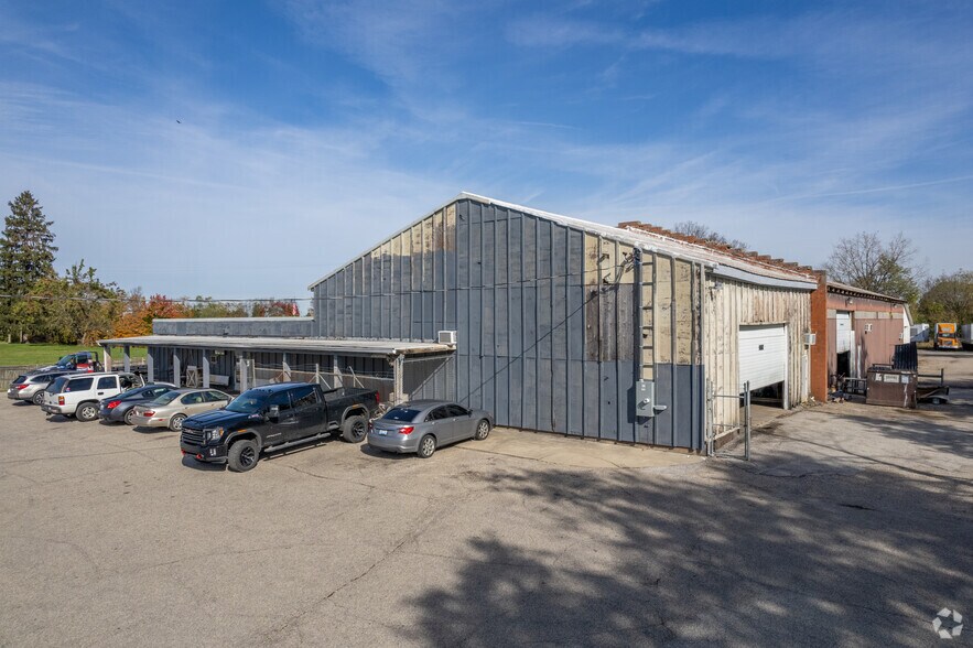 More Photos Of 13477 Dixie Hwy, Walton Auto Dealership For Sale