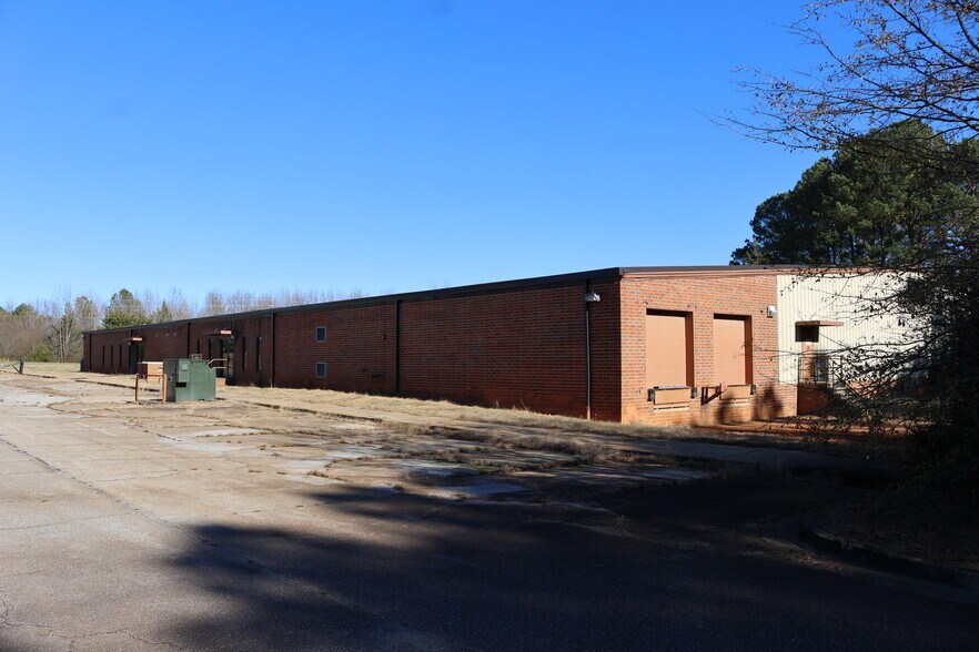 More Photos Of 225 Clover Ave, Comer Religious Facility For Sale