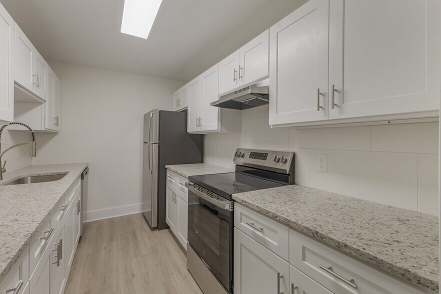 More Photos Of 2690 Drew St, Clearwater Apartments For Sale