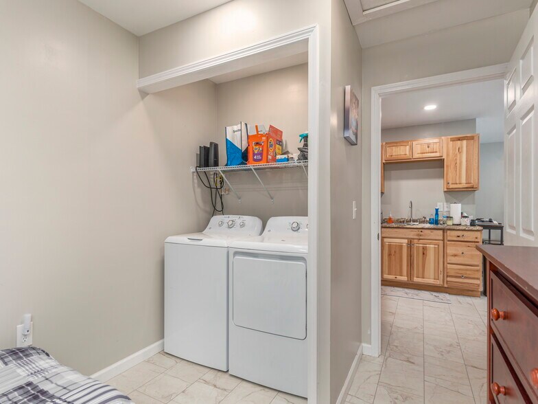 More Photos Of 20-24 Park Terrace Dr, Clyde Office Residential For Sale