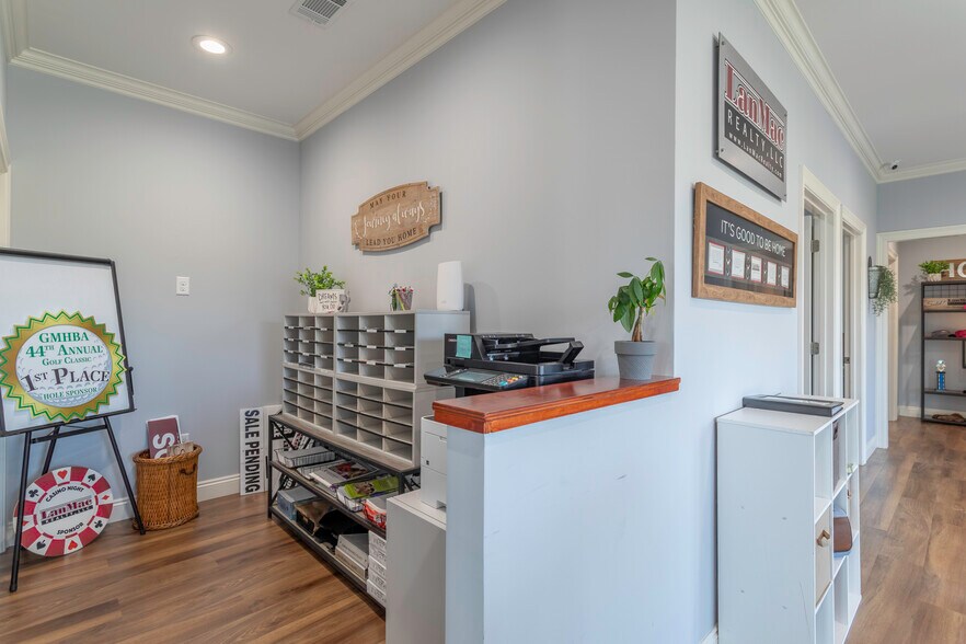 More Photos Of 2356 Alabama River Pky, Millbrook Flex For Sale