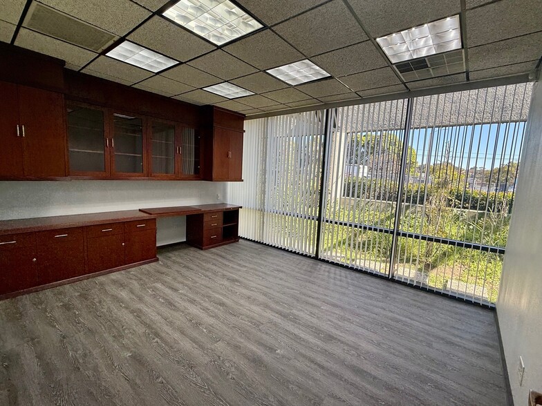 More Photos Of 722 33rd St, San Diego Manufacturing For Lease