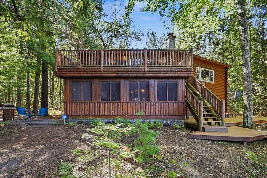 More Photos Of 6926 Aarwood Trail NW, Rapid City Hotel For Sale