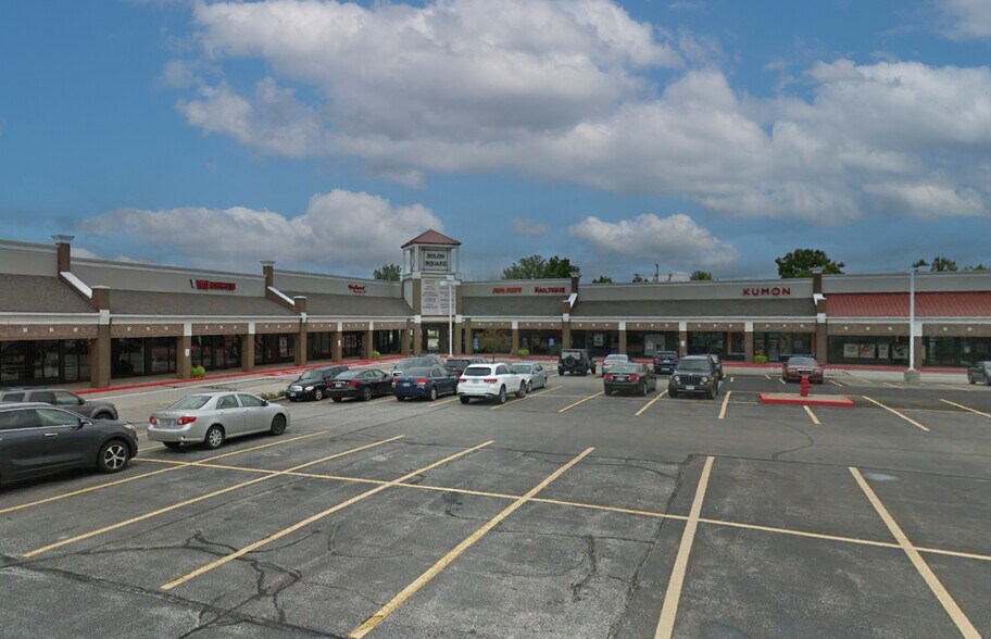More Photos Of 33120-33631 Aurora Rd, Solon Storefront For Lease