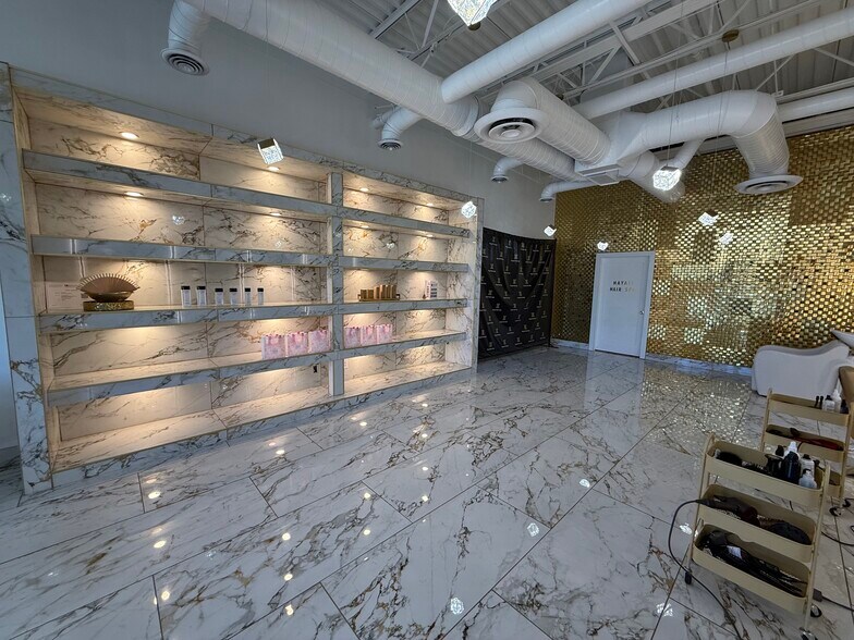 More Photos Of 1086 W South Jordan Pky, South Jordan Freestanding For Sale