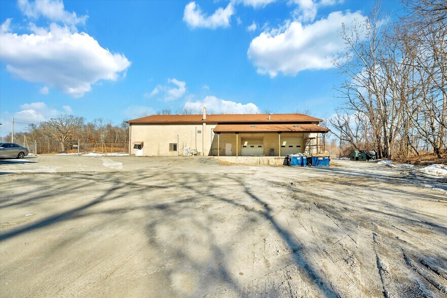 More Photos Of 2681 Route 17M, New Hampton Industrial For Lease