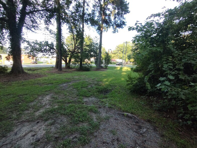 More Photos Of 406 Courtland Dr, Sanford Land For Sale
