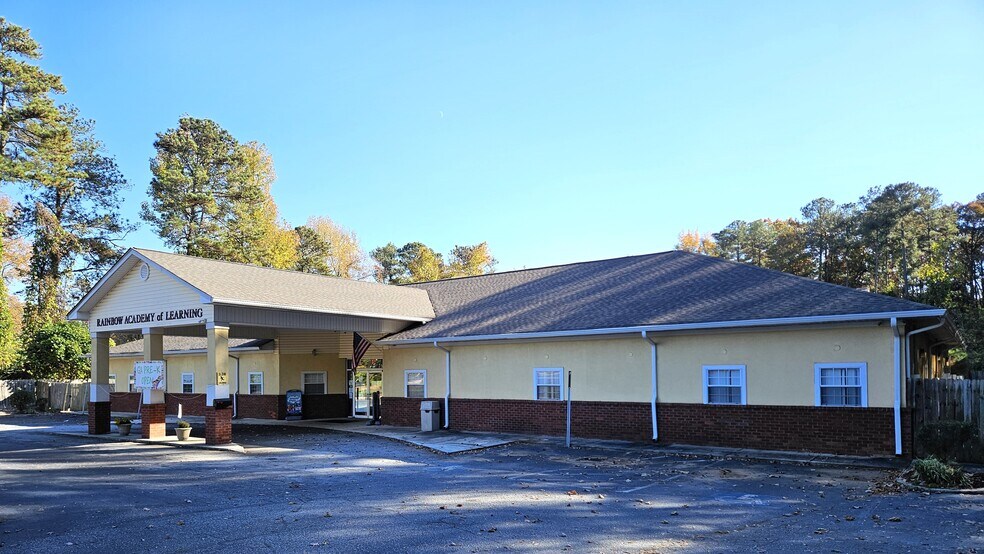 More Photos Of 4177 Rainbow Dr, Decatur Schools For Sale