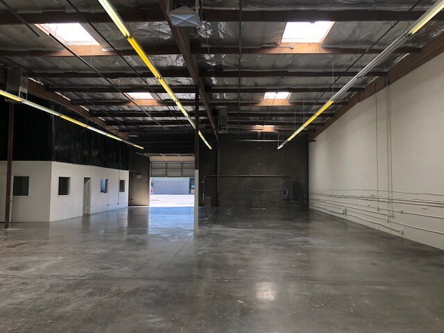 More Photos Of 3440 W Lewis Ave, Phoenix Warehouse For Lease