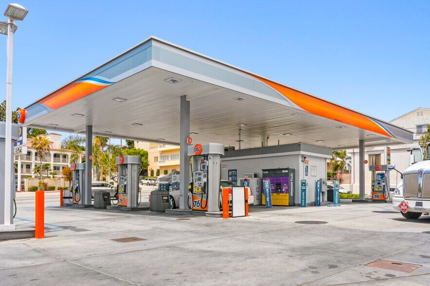 More Photos Of 210 S Gaffey St, San Pedro Service Station For Sale