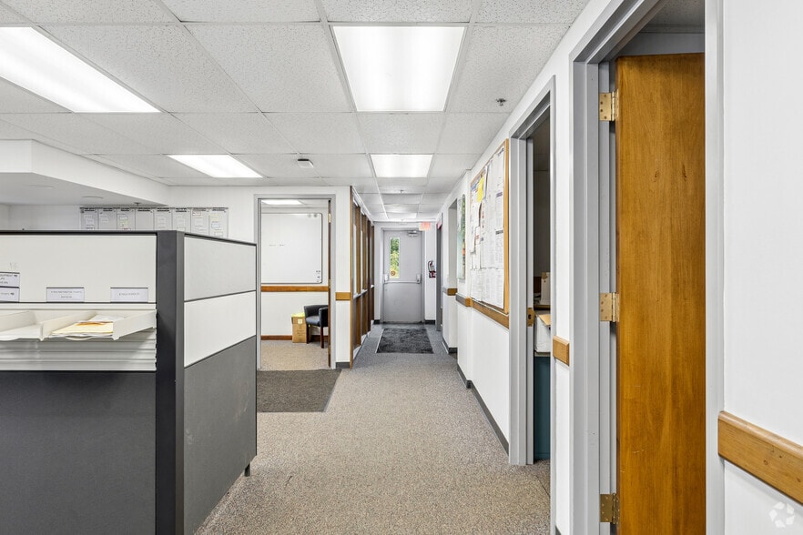 More Photos Of 44 River St, Cortland Manufacturing For Sale