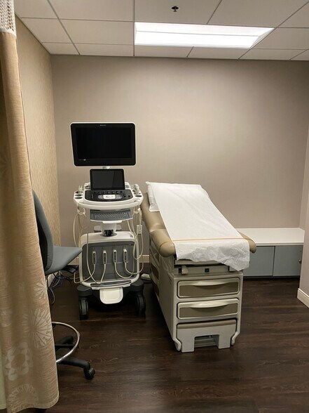 More Photos Of 12800 Middlebrook Rd, Germantown Medical For Sale