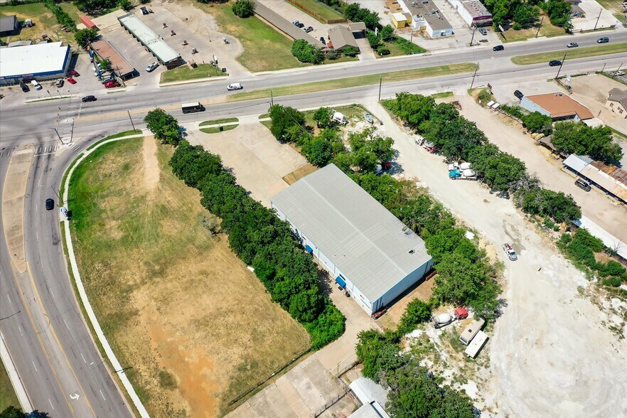 More Photos Of 4109 Mansfield Hwy, Forest Hill Schools For Sale